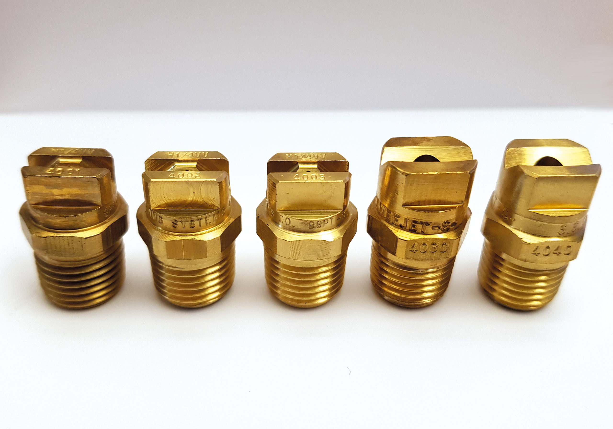 Munstycke 1/4" 40-40 Mässing